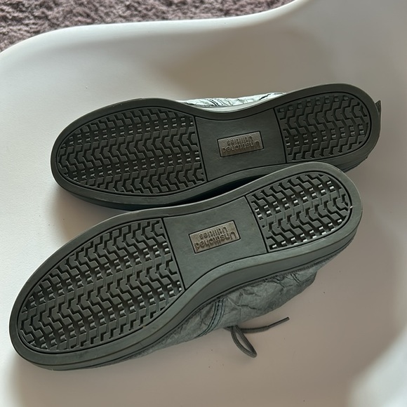 Sustainable Men’s Unstitched Utilities. Mid top shoe - Picture 3 of 6